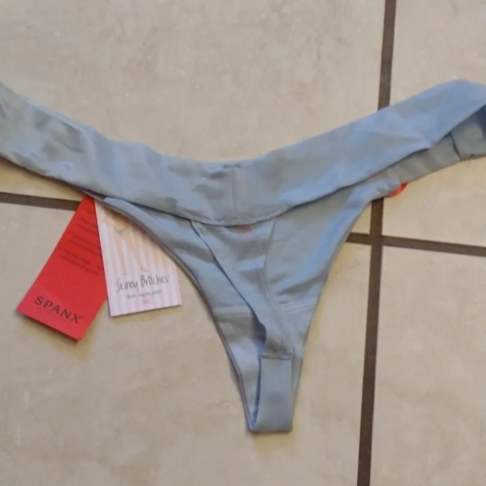 NWT Lot of 2 SPANX underwear hipster and thong in gloss pink Ice Blue size S